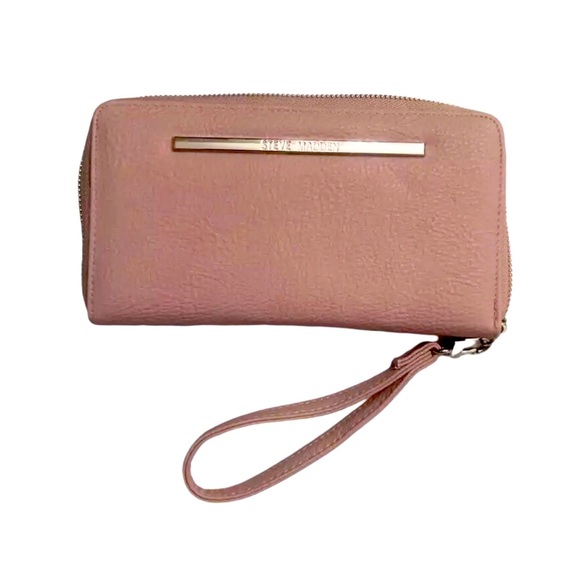 Steve Madden Handbags - Steve Madden Womens Blush wallet. Never Used.